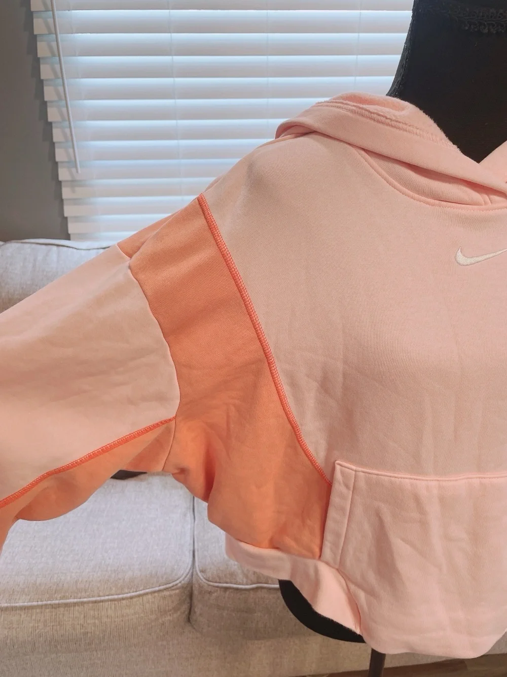 Nike Pink & Orange Cropped Hoodie Size XL